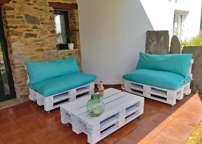 Apartamentos Turisticos Praia De Seselle, Terraza Y Jardin A Un Paso De La Playa